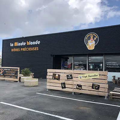 entreprise6b Réalisation Lettrage et Enseigne pour la minute blonde mauléon - SV Graphic